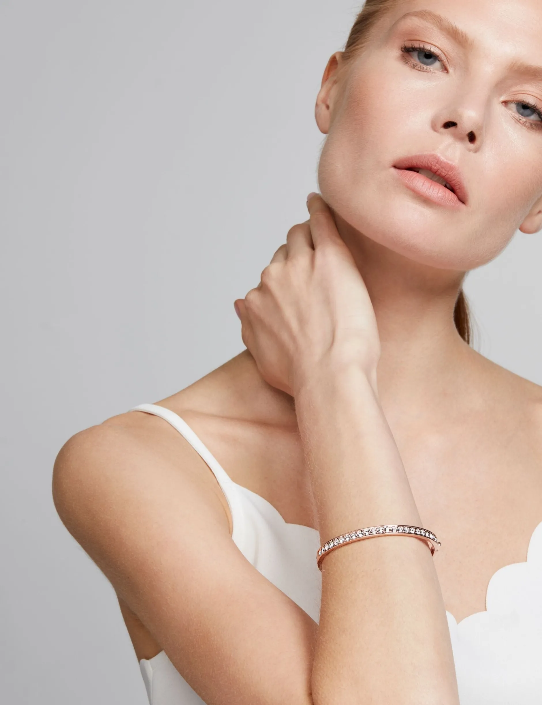 Armband mit Kristallscharnier