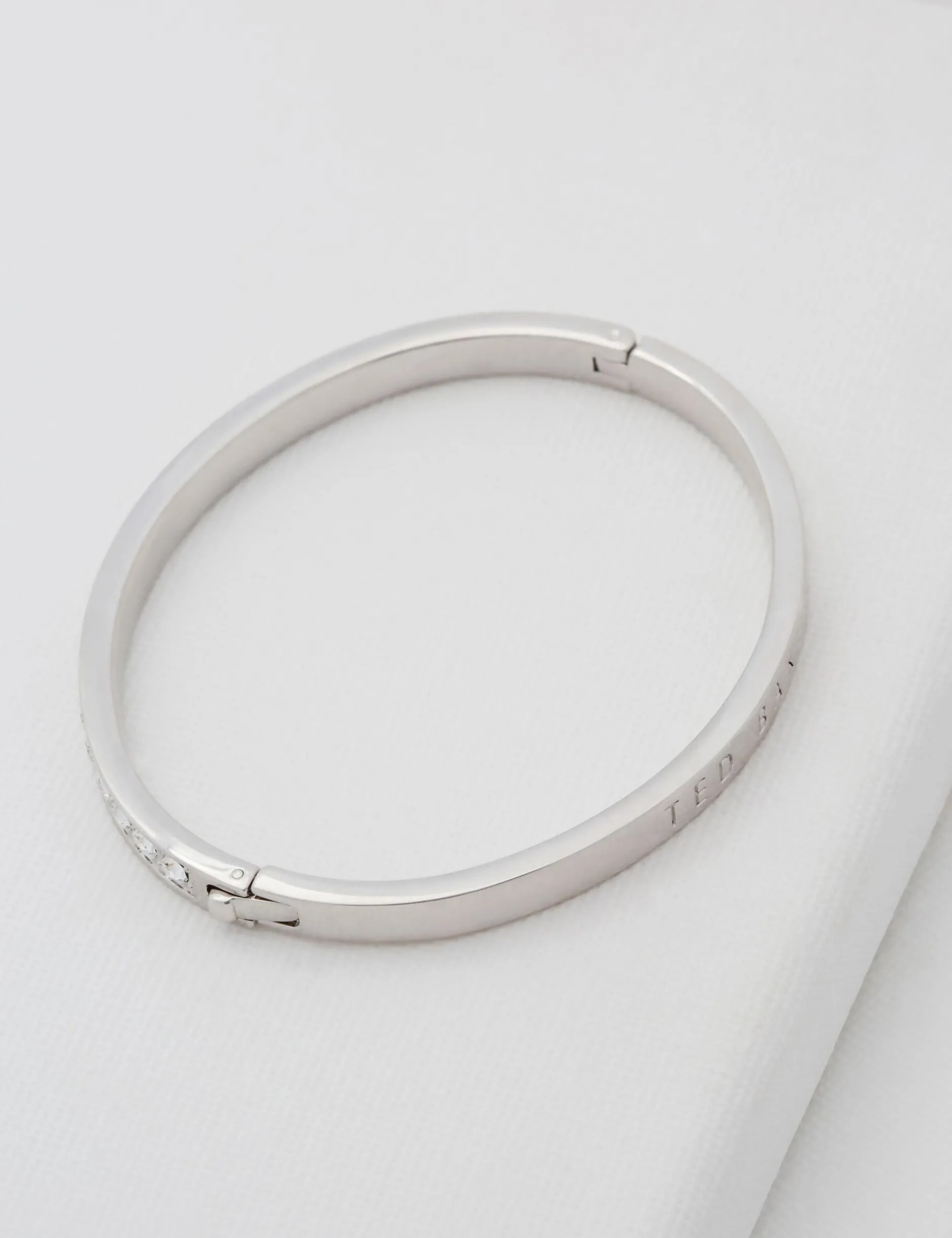 Armband mit Kristallscharnier