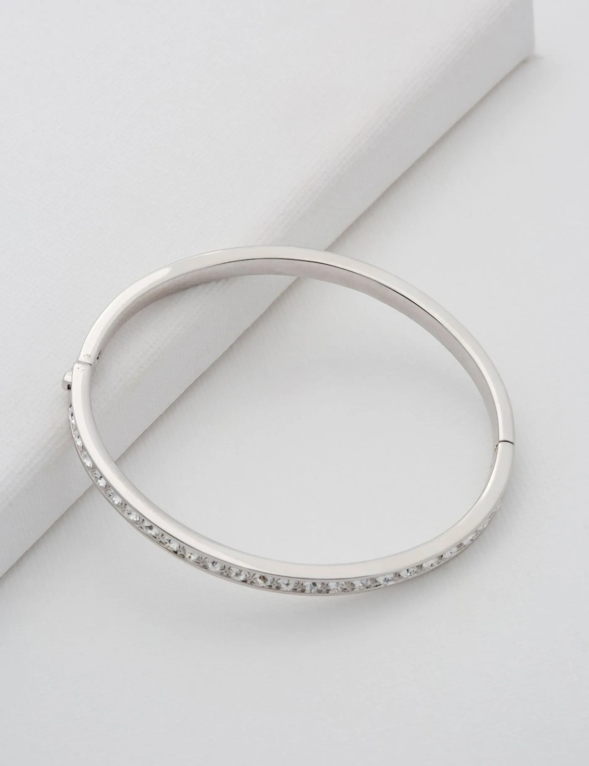 Armband mit Kristallscharnier