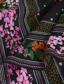 Asymmetrisches Midi-Kleid mit Schalprint