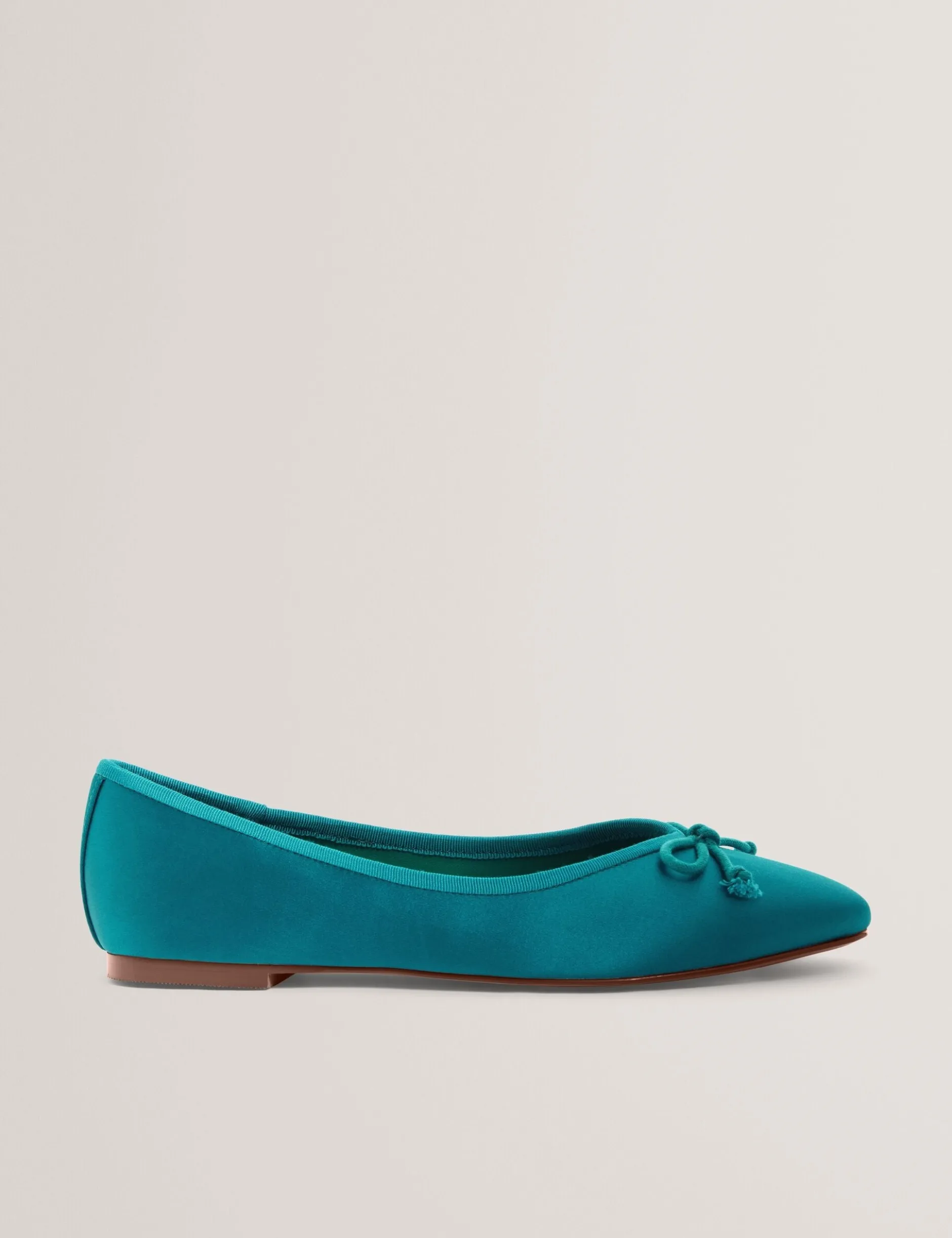 Ballerinas mit Satinschleife