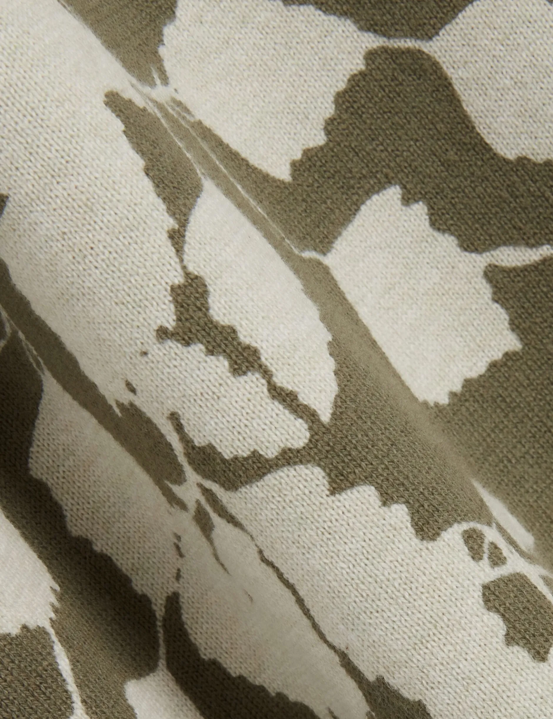 Baumwoll-Feinstrick-T-Shirt mit Blätterprint