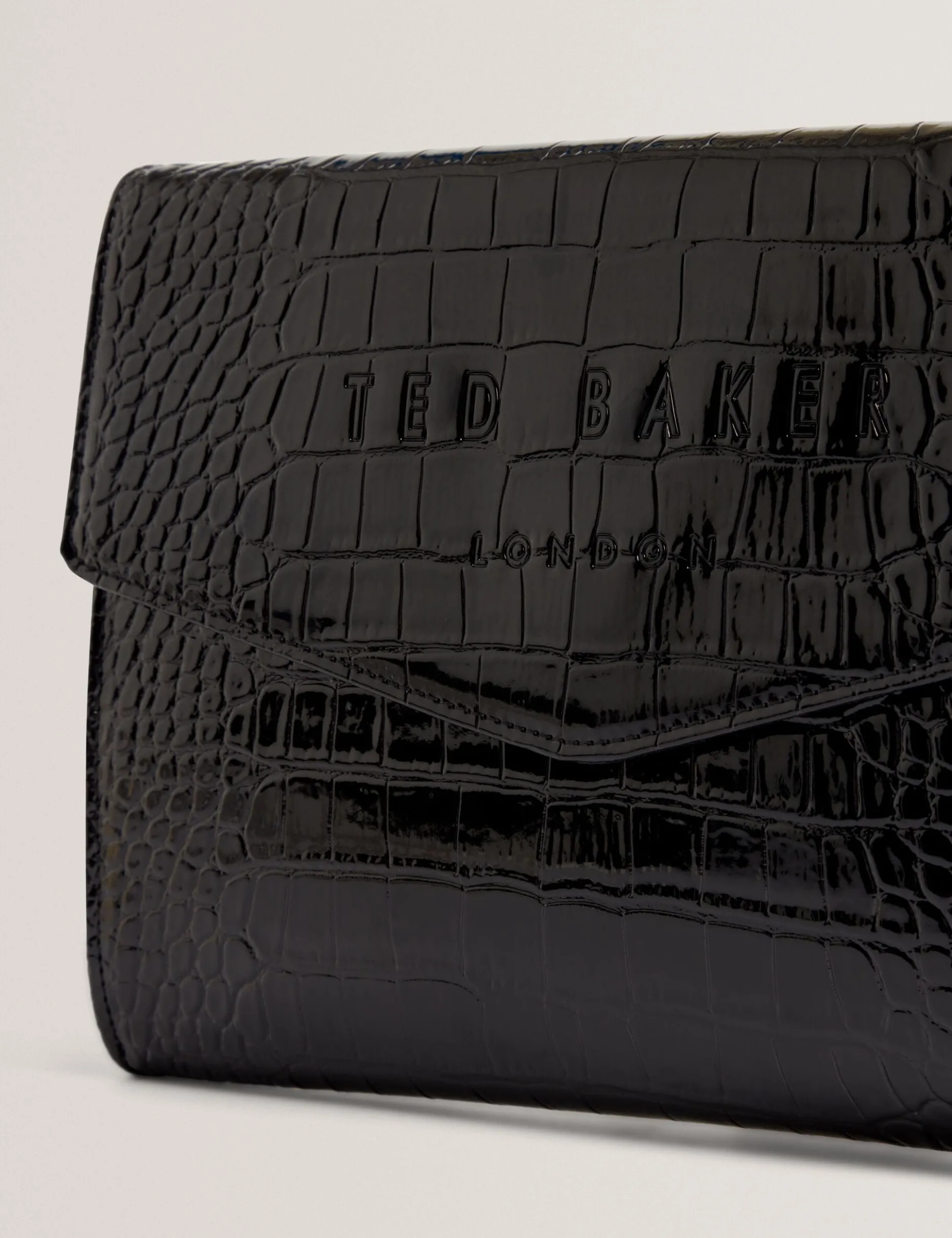 Clutch-Tasche in Kroko-Optik