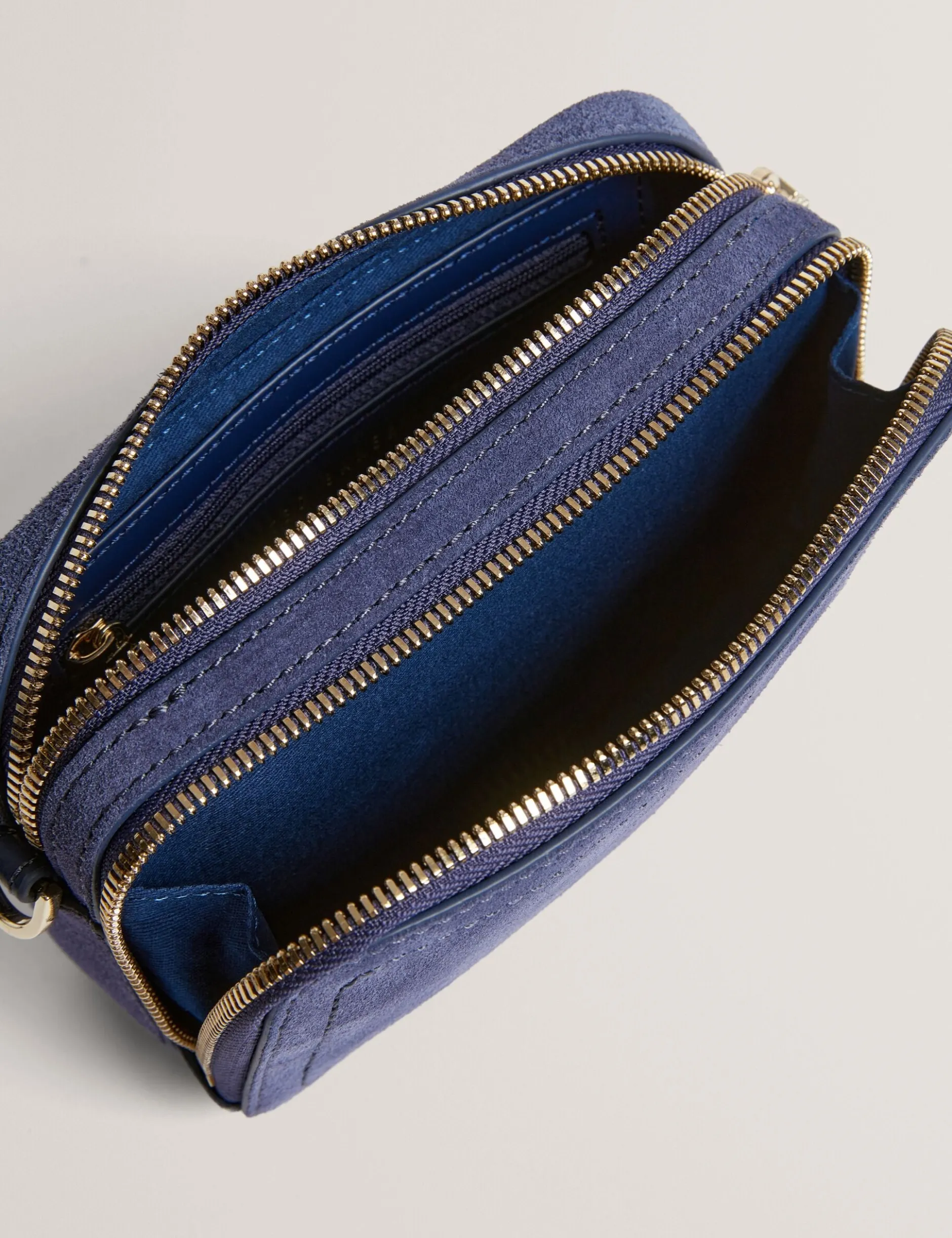 Crossbody-Kameratasche aus Wildleder mit Gurtband