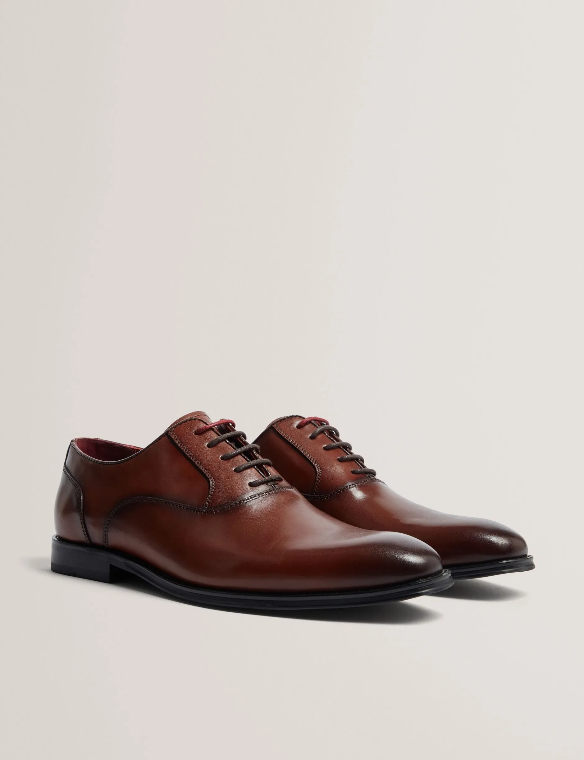 Derby-Schnürschuhe aus Glattleder