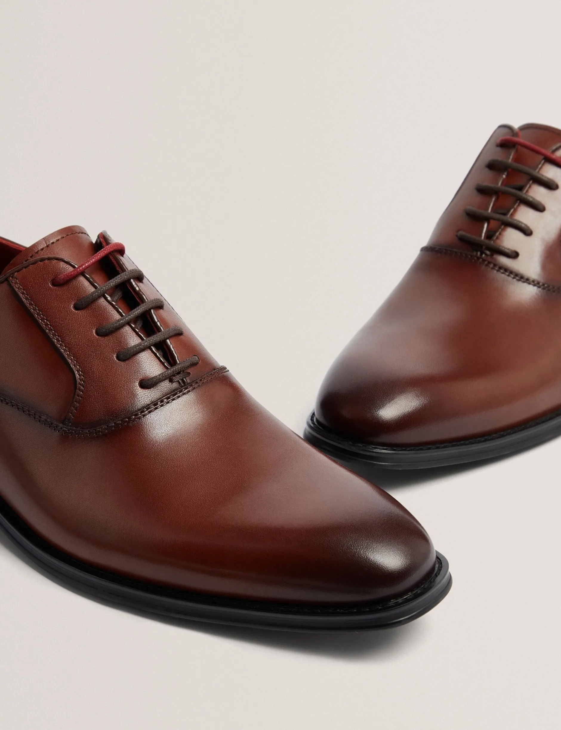 Derby-Schnürschuhe aus Glattleder
