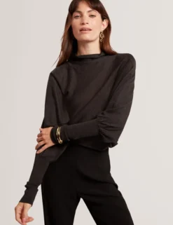 Feiner Merinowollpullover, lang geschnitten