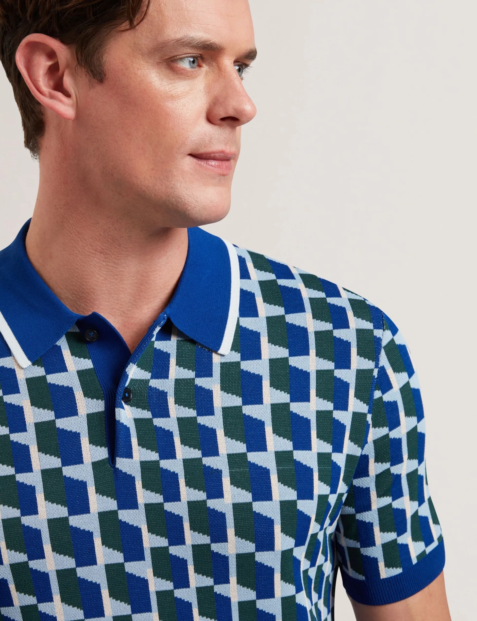 Geometrisches Strick-Poloshirt mit kurzen Ärmeln