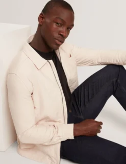 Gestepptes Overshirt mit Struktur und Reißverschluss