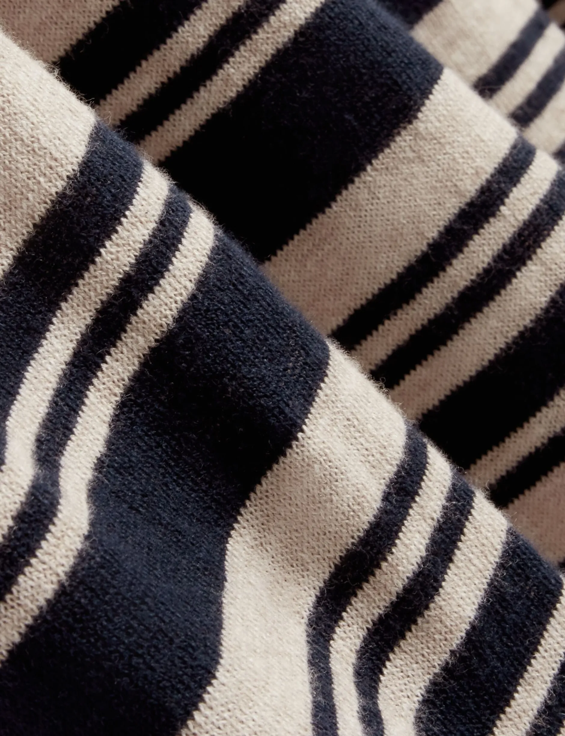 Gestreiftes Poloshirt aus Leinenmischgewebe