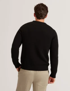 Grobstrickpullover mit Rundhalsausschnitt