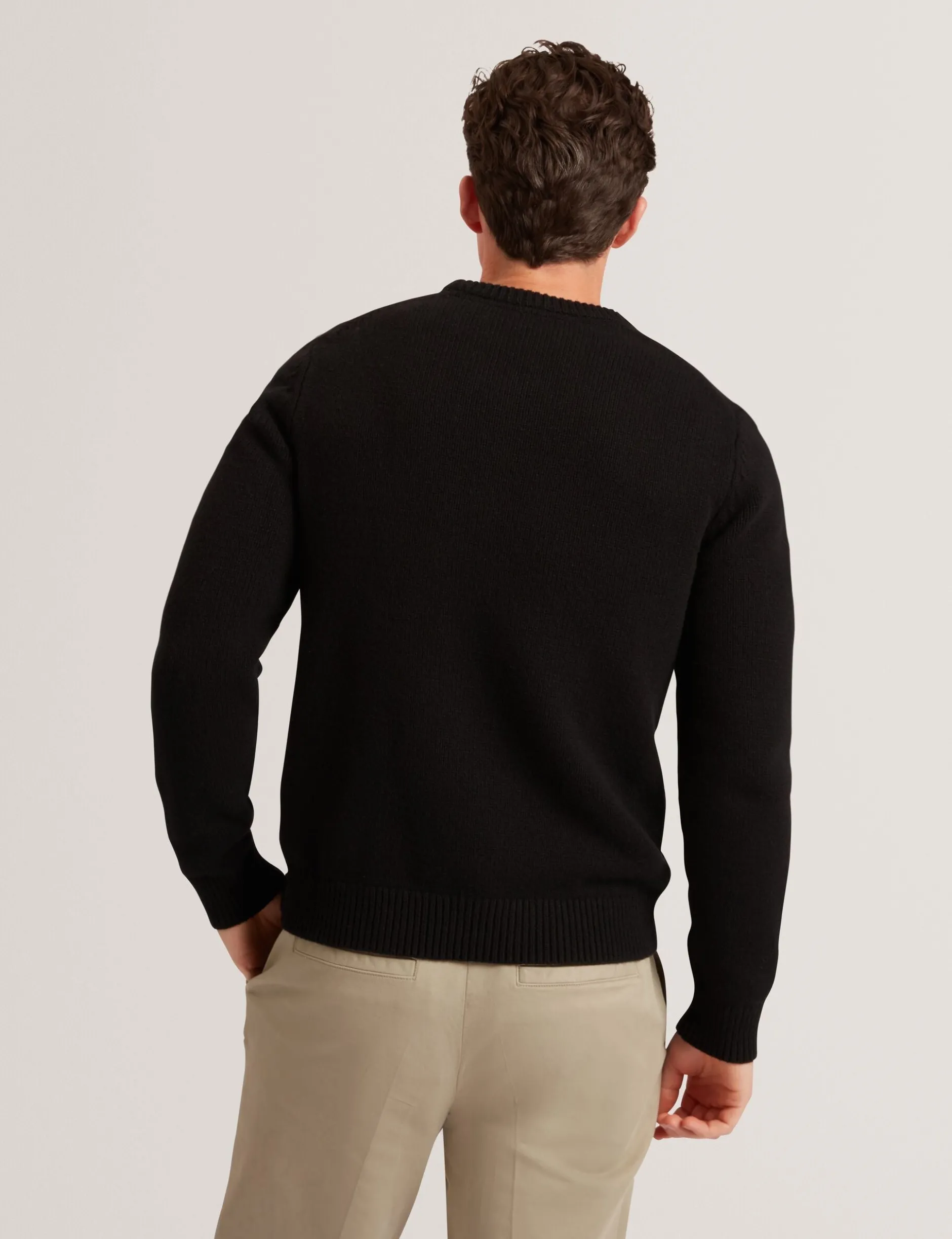 Grobstrickpullover mit Rundhalsausschnitt