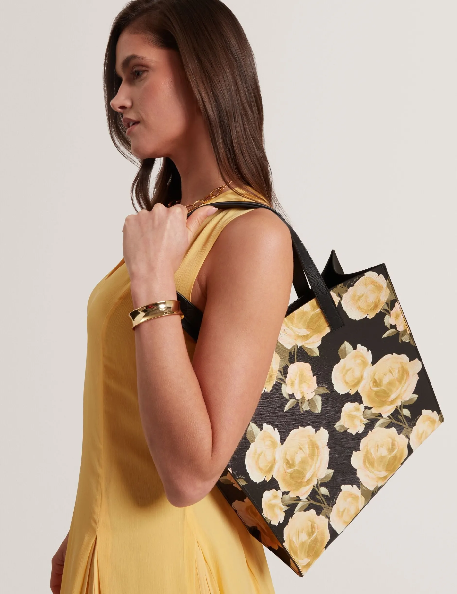 Große Ikonen-Tasche mit Rosenmuster