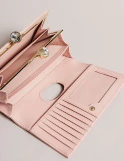 Große Leder-Bifold-Geldbörse mit Kugelverschluss