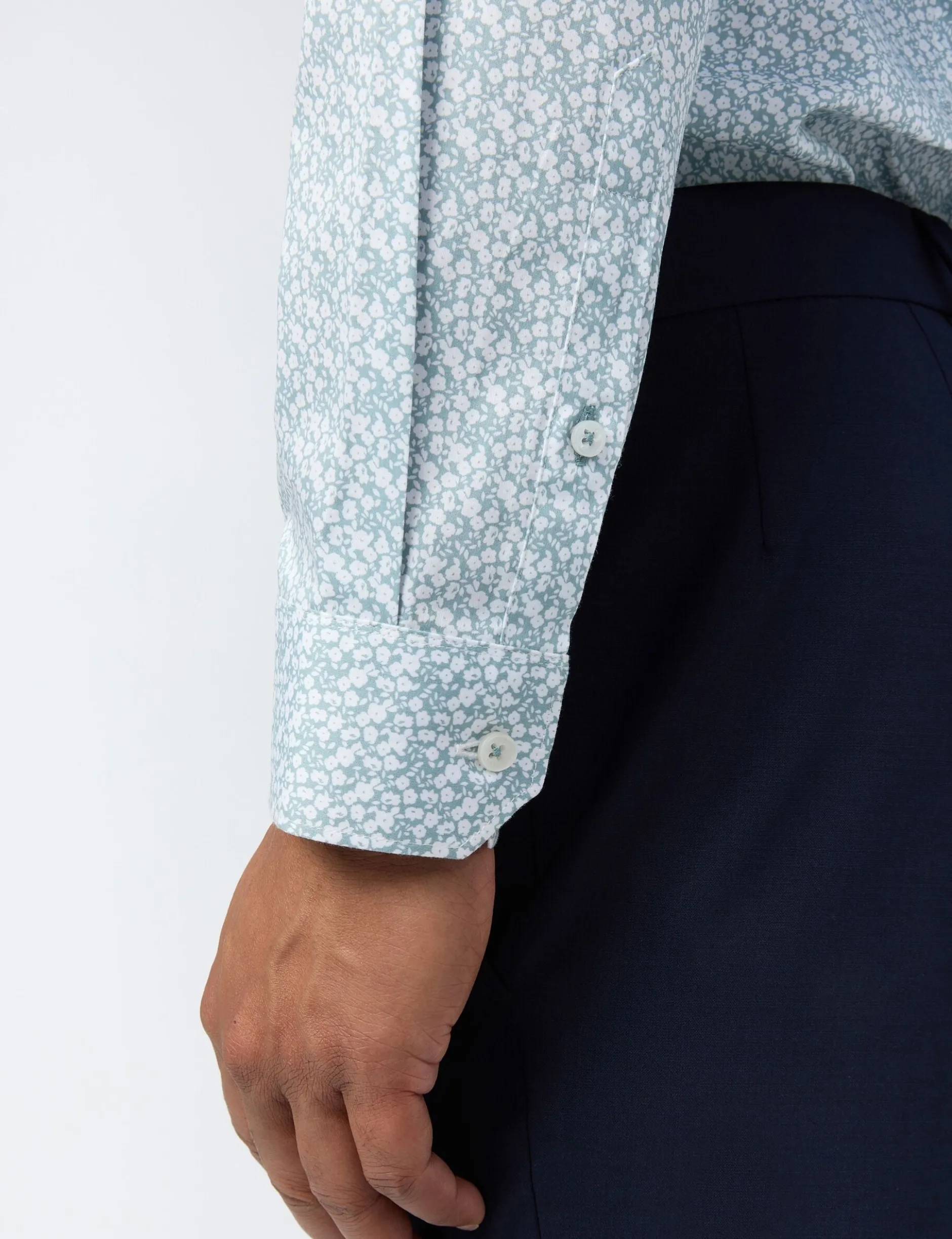 Hemd aus Stretch-Baumwolle mit kleinem Blumenmuster