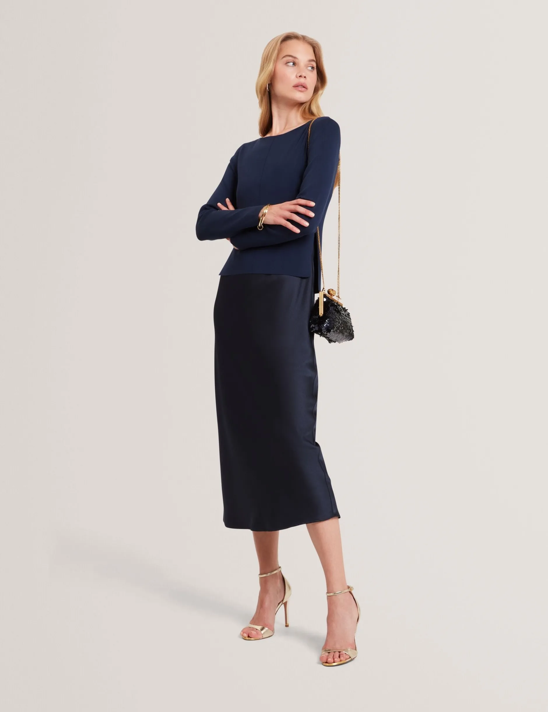 2-in-1 Satin-Unterkleid mit Strickoberteil