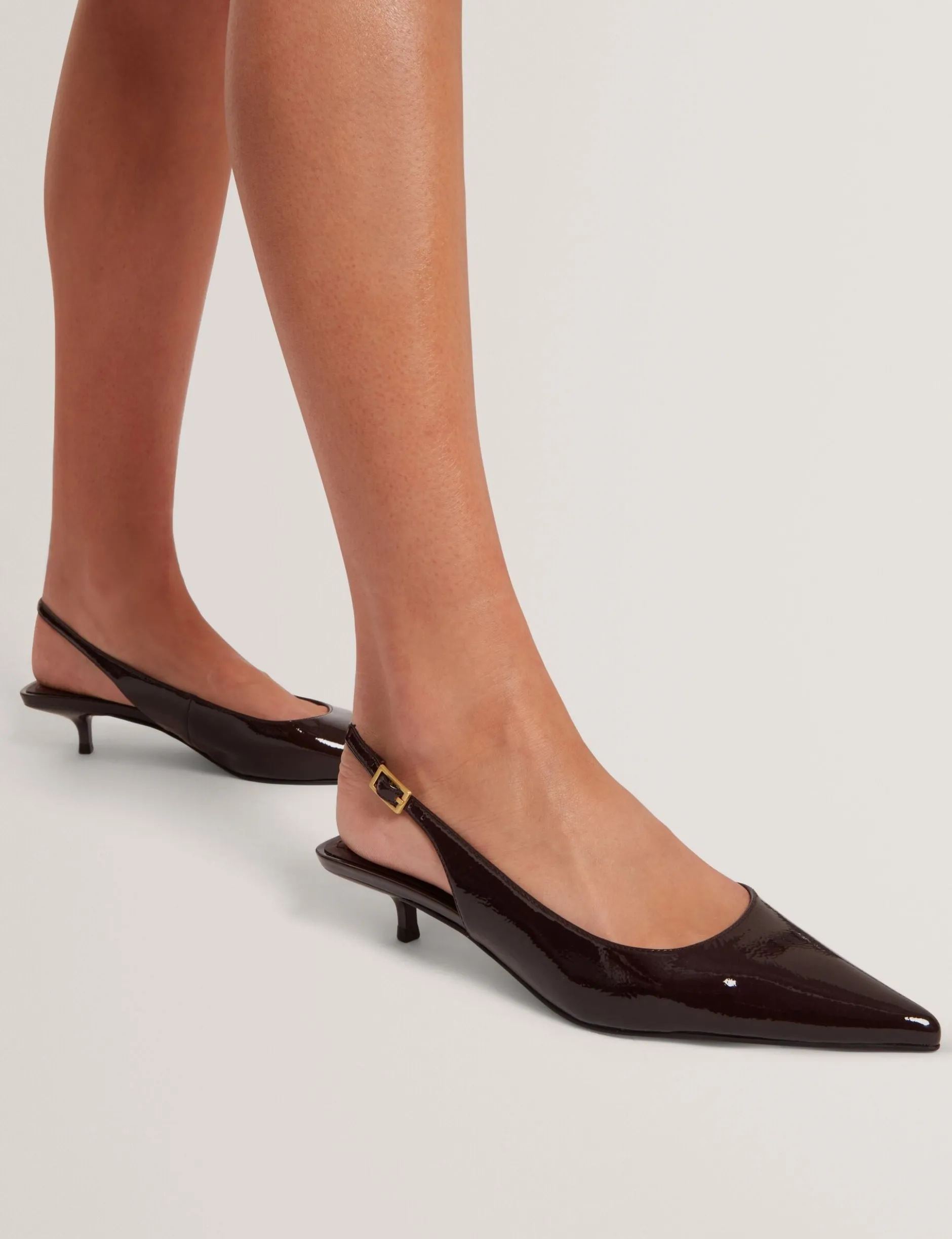 Lackleder-Slingback-Kitten-Heel-Schuhe