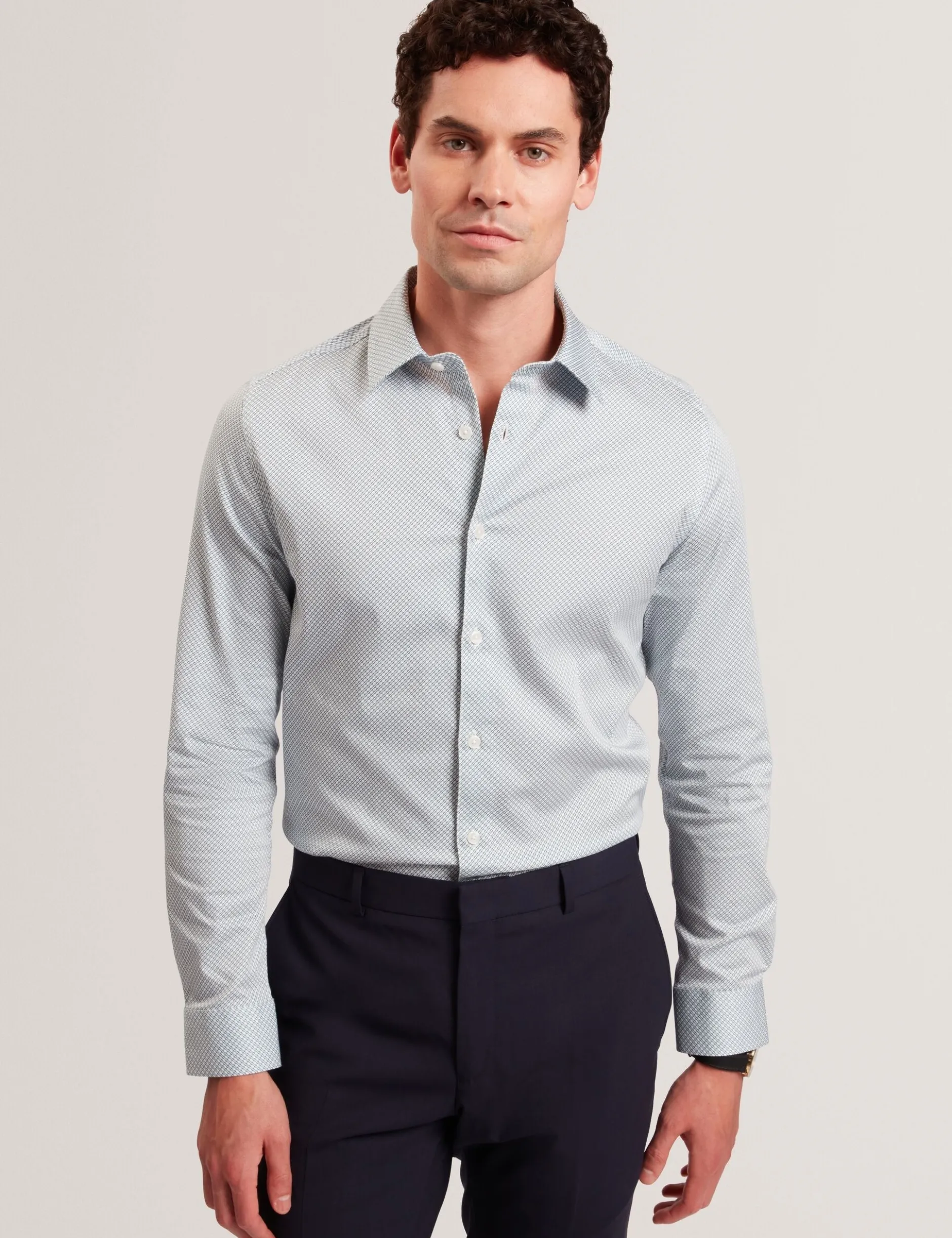 Langarm-Slim-Fit-Shirt mit Mikro-Geo-Print