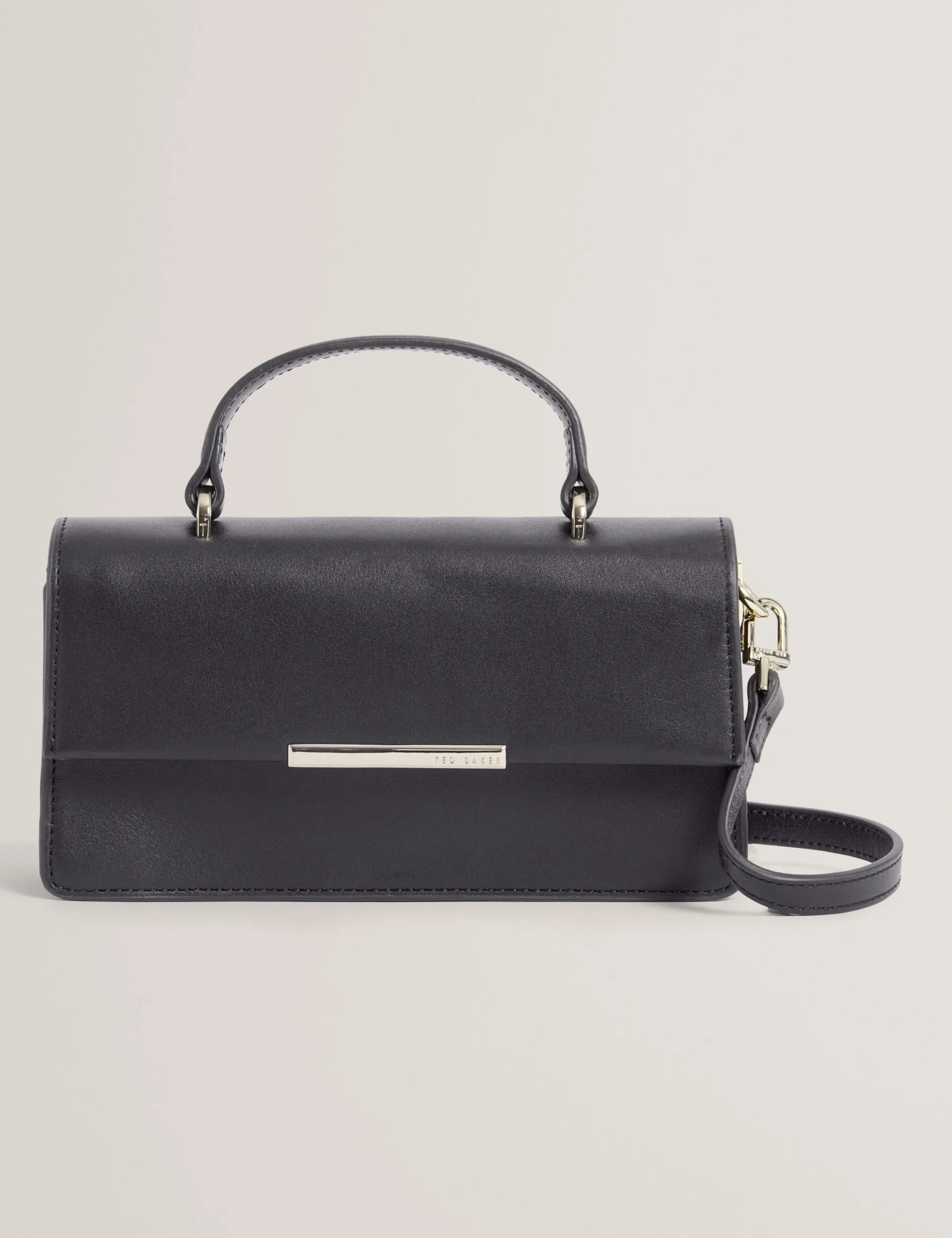 Lederhandtasche mit länglichem Henkel und Bar-Detail