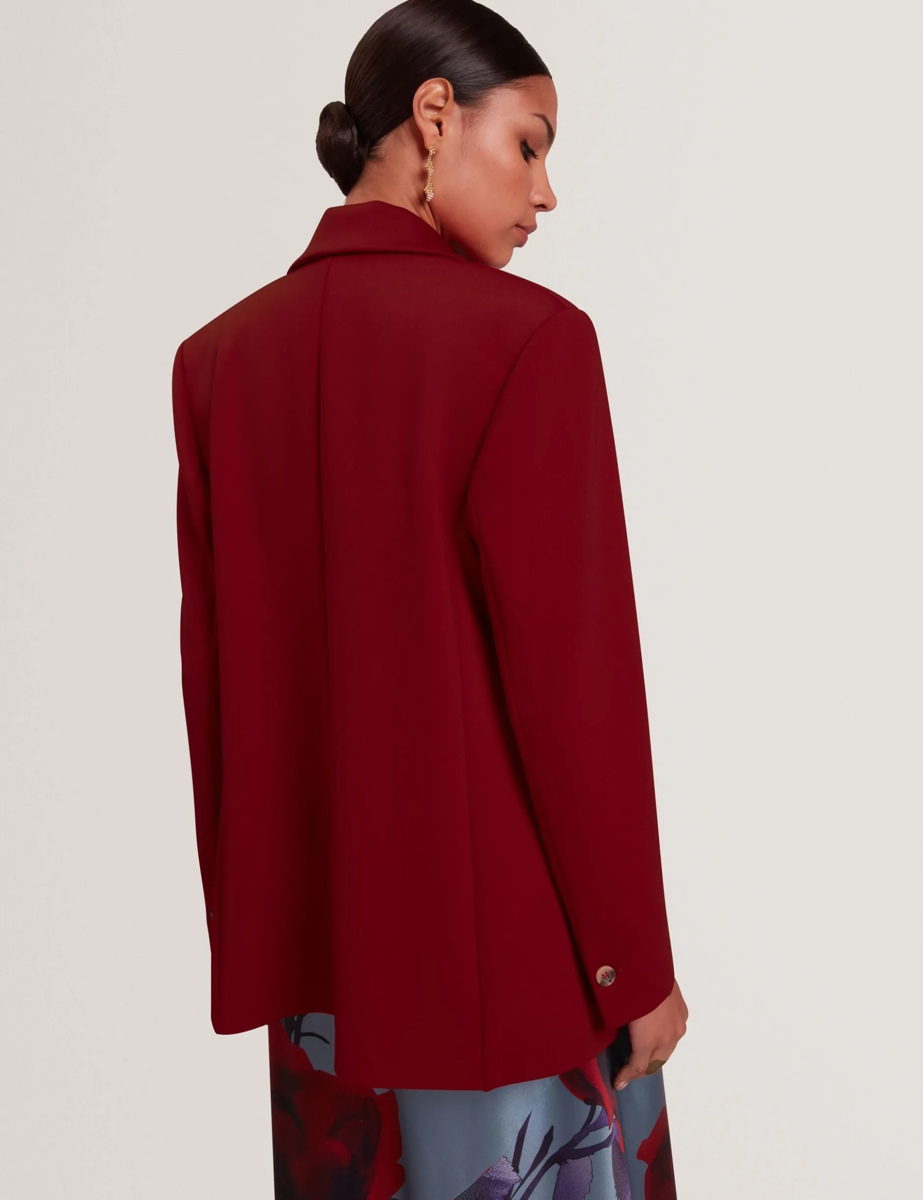 Lässiger, taillierter Blazer aus Wollmischung