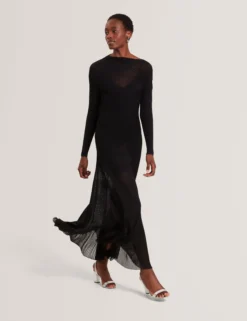 Maxikleid aus Strick mit transparenten Details und langen Ärmeln