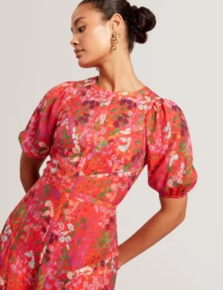 Midikleid mit Blütenmuster und Puffärmeln in A-Linie