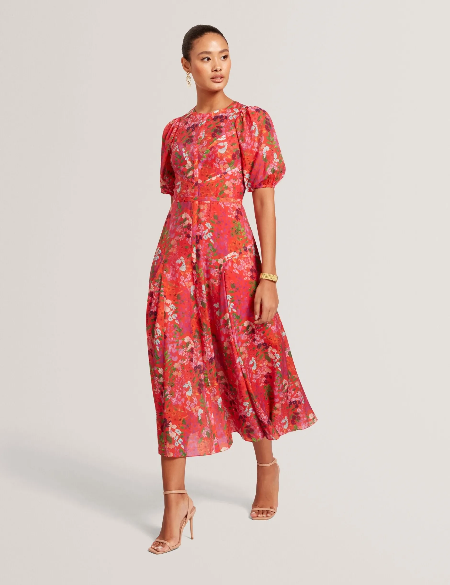 Midikleid mit Blütenmuster und Puffärmeln in A-Linie