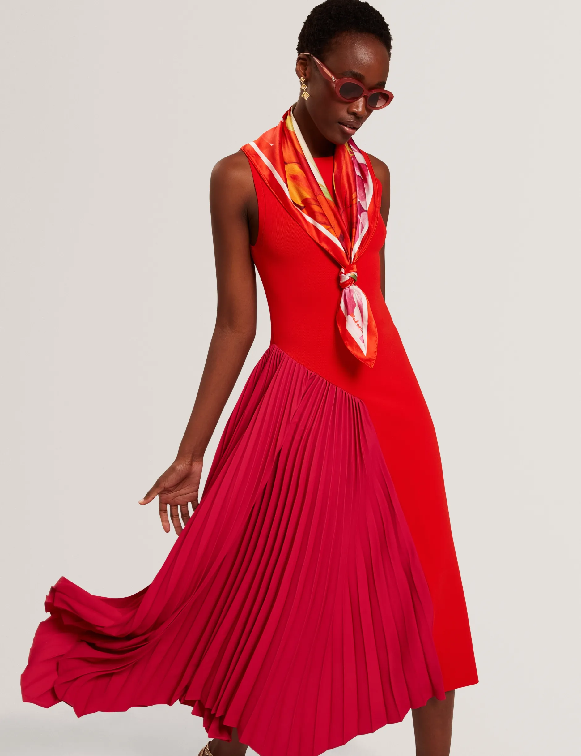 Midikleid mit Farbblock-Falten