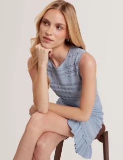 Minikleid mit Muschelsaum
