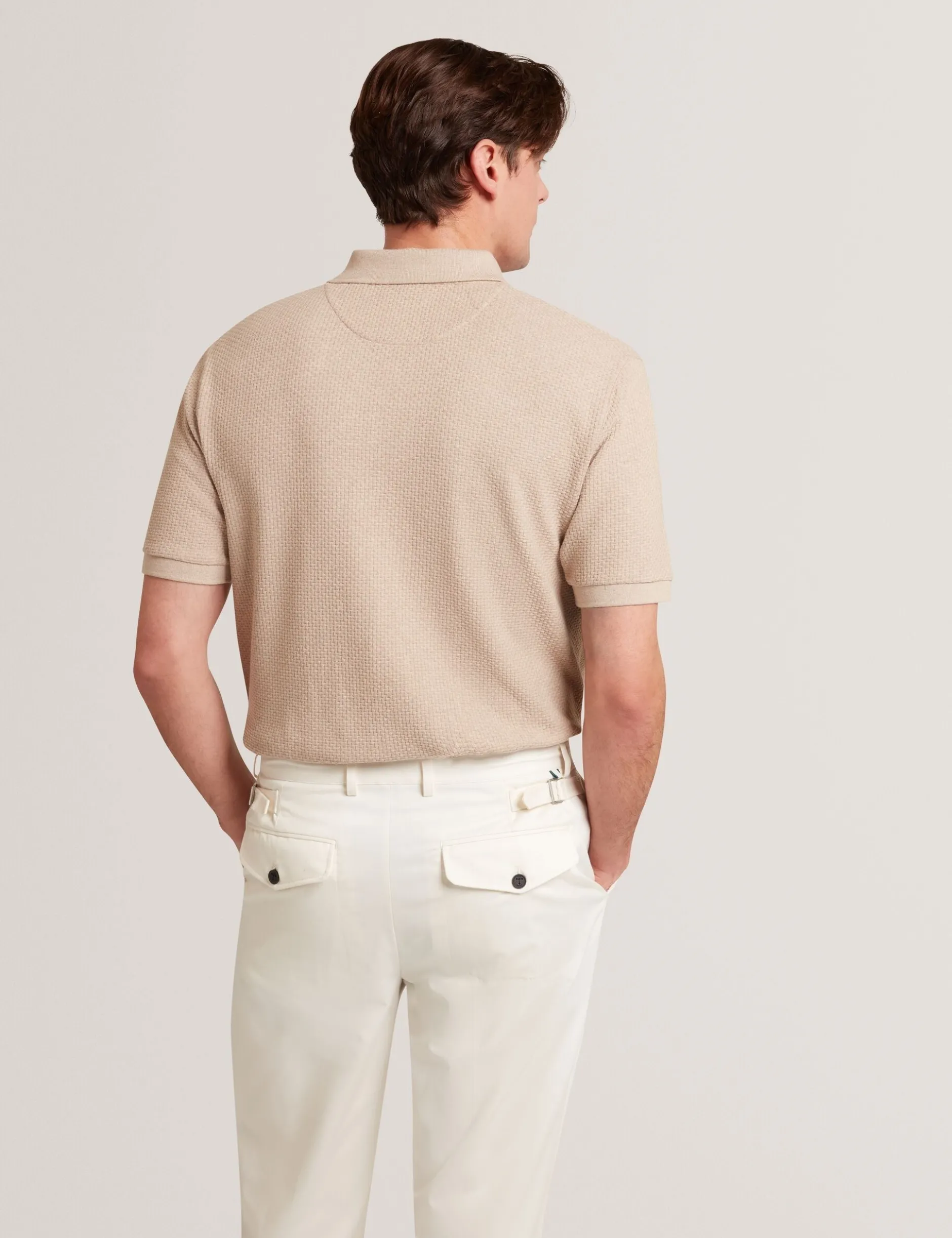 Polohemd aus strukturiertem Strick mit Knopfleiste