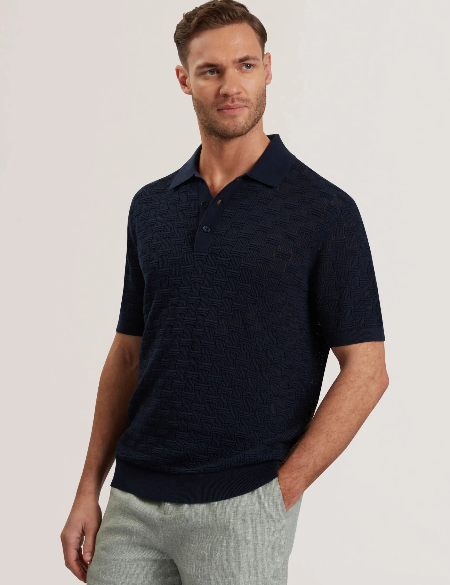Poloshirt aus strukturiertem Strickgewebe aus Seide und Baumwolle