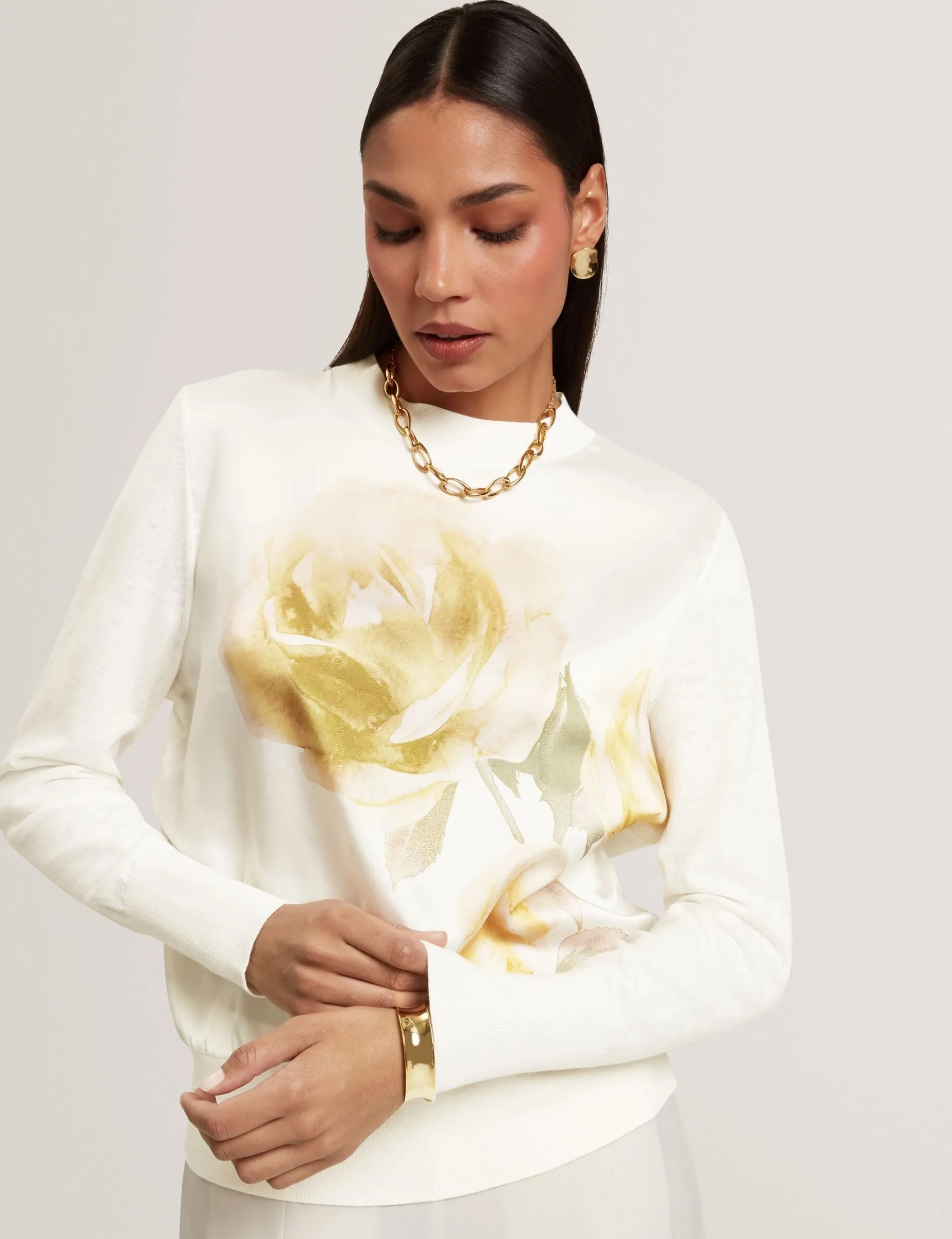 Pullover mit Rosenprint und Webfront