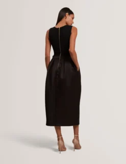 Ärmelloses Midi-Kleid mit Rosenmuster