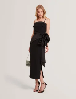 Ärmelloses Midikleid mit Satinschleife