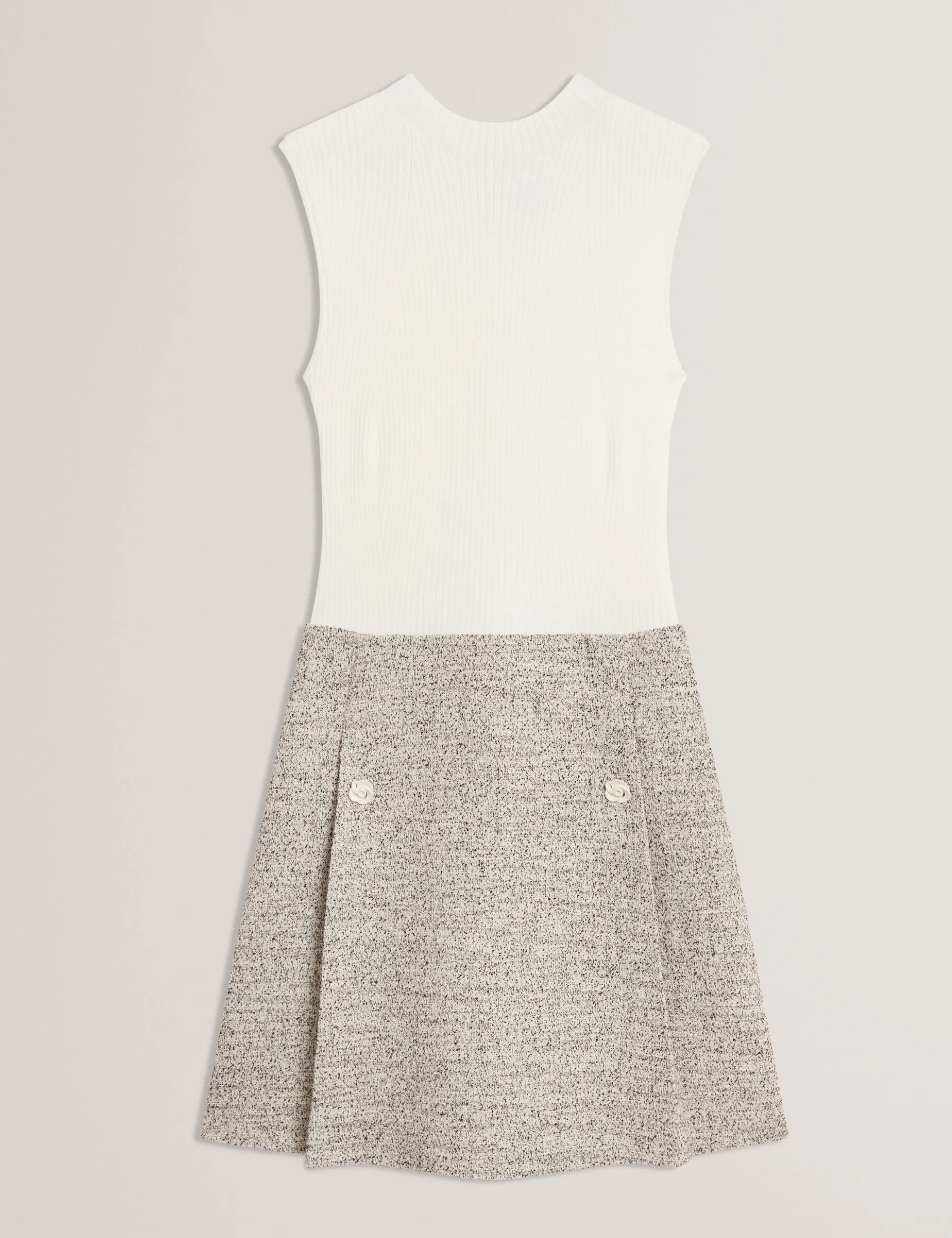 Ärmelloses Minikleid aus Bouclé-Strick