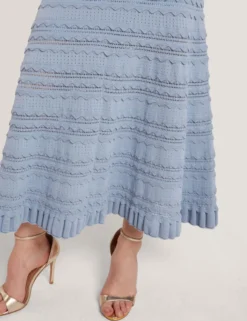 Ärmelloses Strick-Midikleid mit Wellenkante