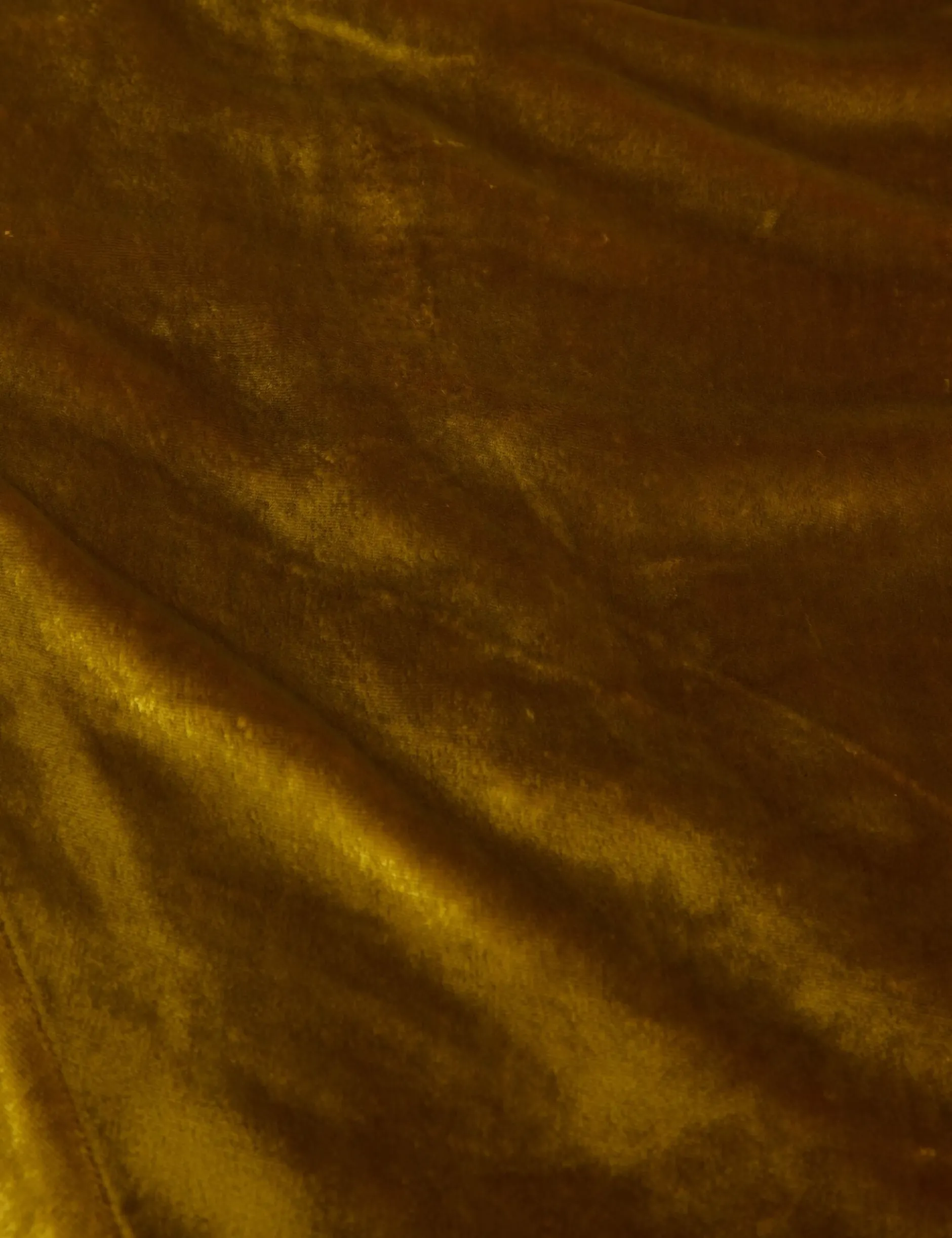 Samt-Maxikleid mit Neckholder