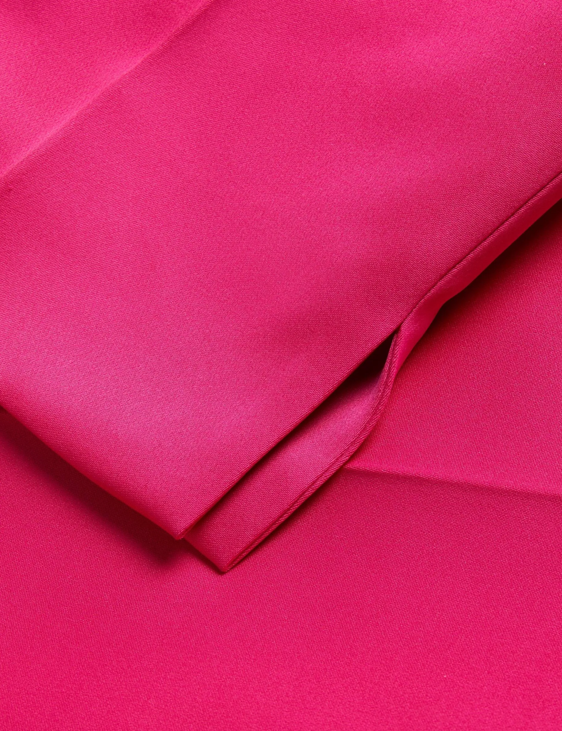 Satin-Hose mit schmalem Bein
