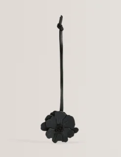 Schlüsselanhänger mit Blumenanhänger