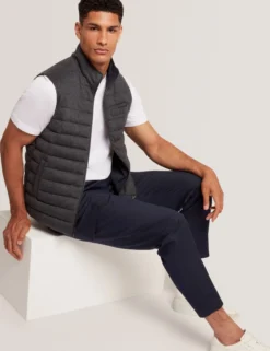 Schmal geschnittene, elegante Cargohose