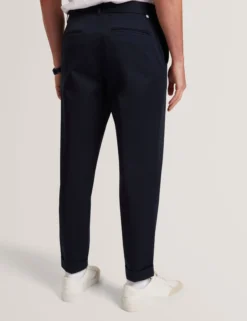 Schmal zulaufende Baumwoll-Stretch-Twill-Hose
