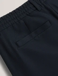 Schmal zulaufende Waffelstrickhose