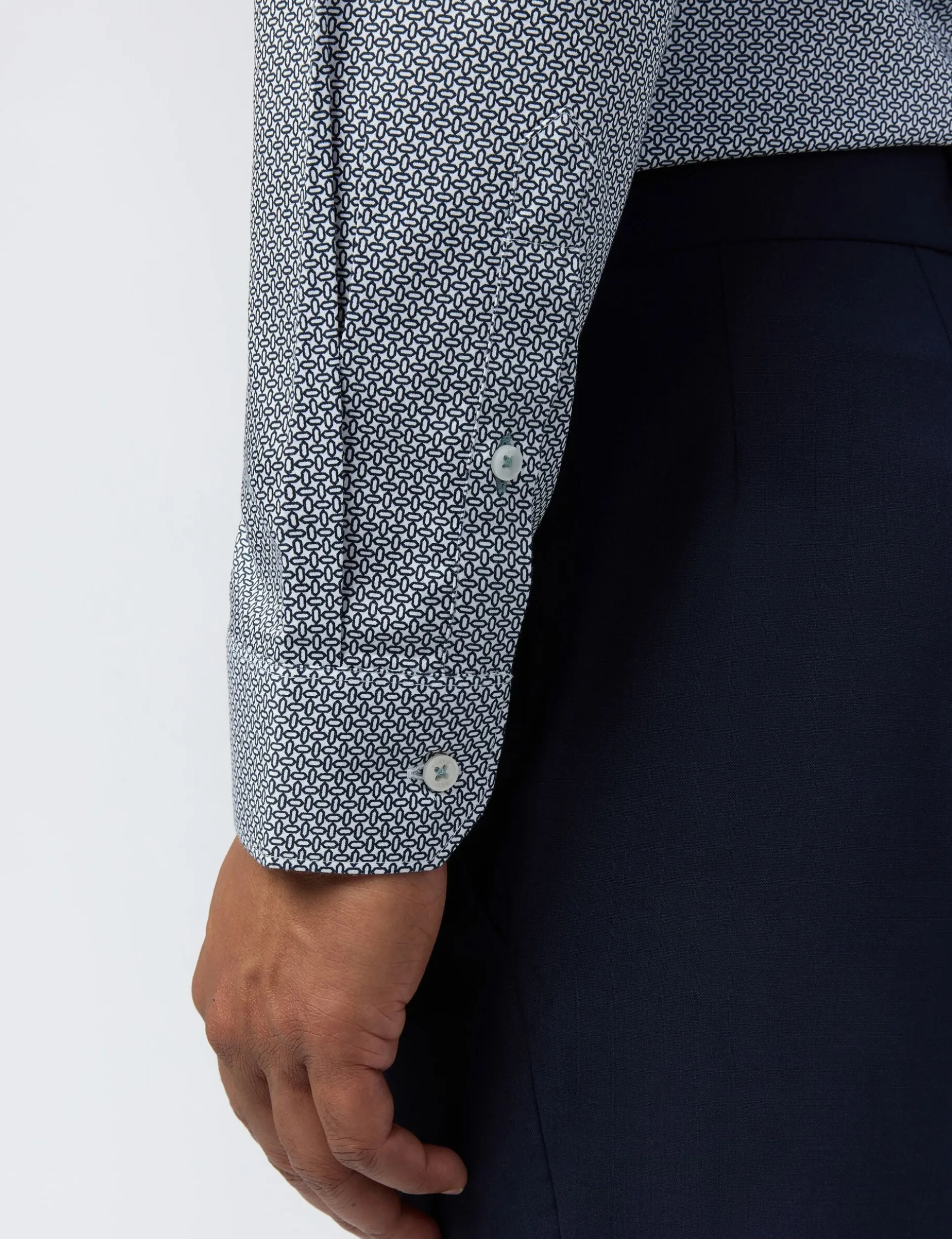 Slim-Fit-Baumwollhemd mit Mikrogeometrischem Print