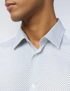 Slim-Fit-Hemd aus Satin mit Mikro-Diamant-Print