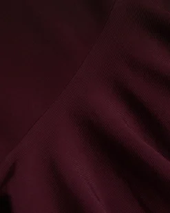 Strickkleid in Midi-Länge mit ausgestelltem Saum und Gürtel