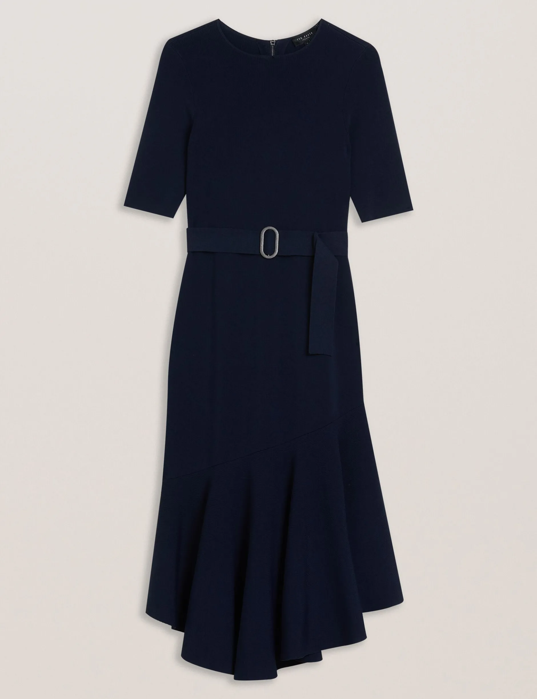 Strickkleid in Midi-Länge mit ausgestelltem Saum und Gürtel