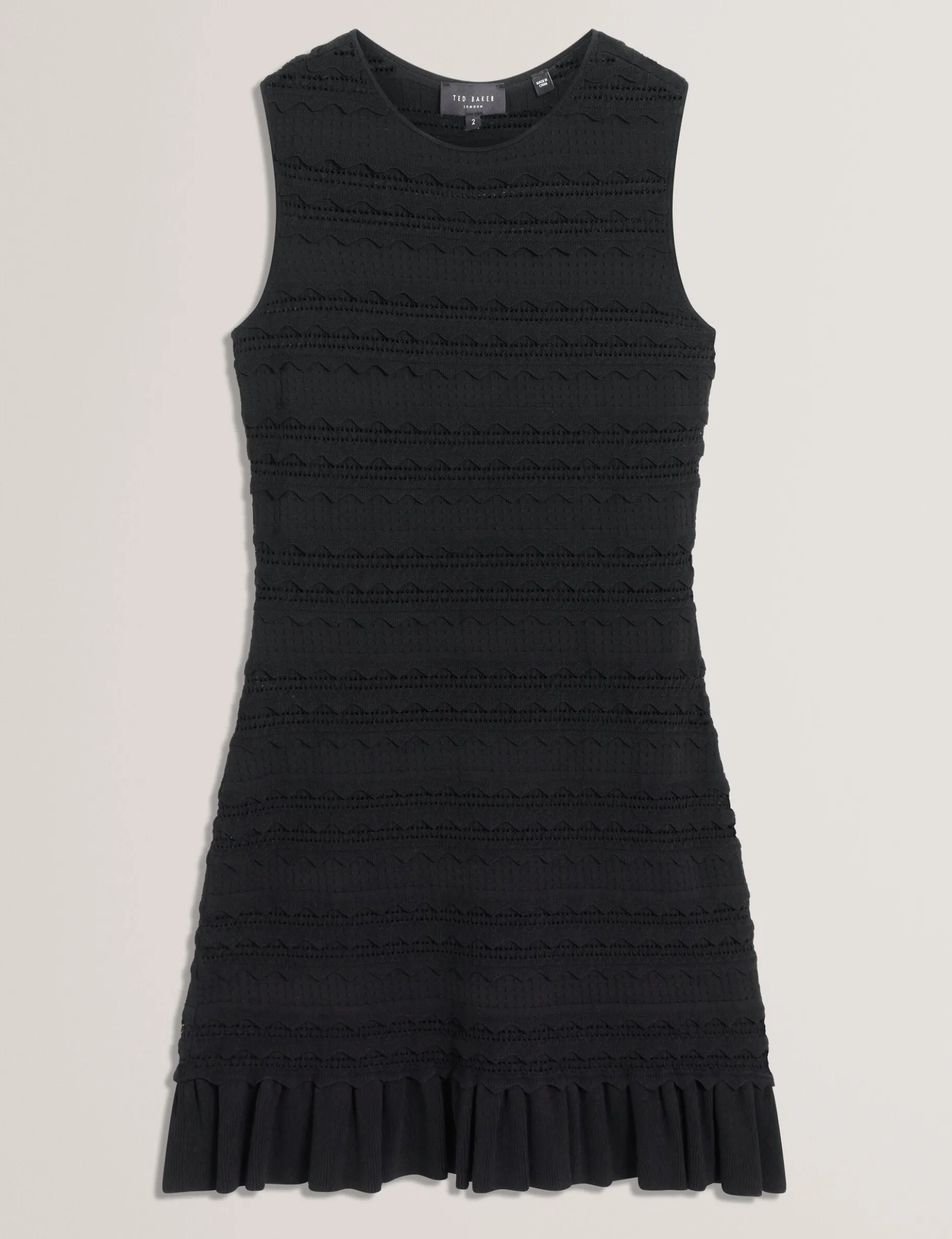 Strickminikleid mit Rüschenbesatz