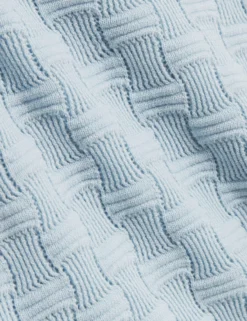 Strickweste aus strukturiertem Seidenmischgewebe