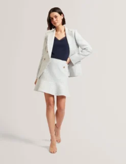 Trägertop mit Chiffondetails und V-Ausschnitt