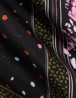 Trägertop mit Schalprint und asymmetrischem Saum